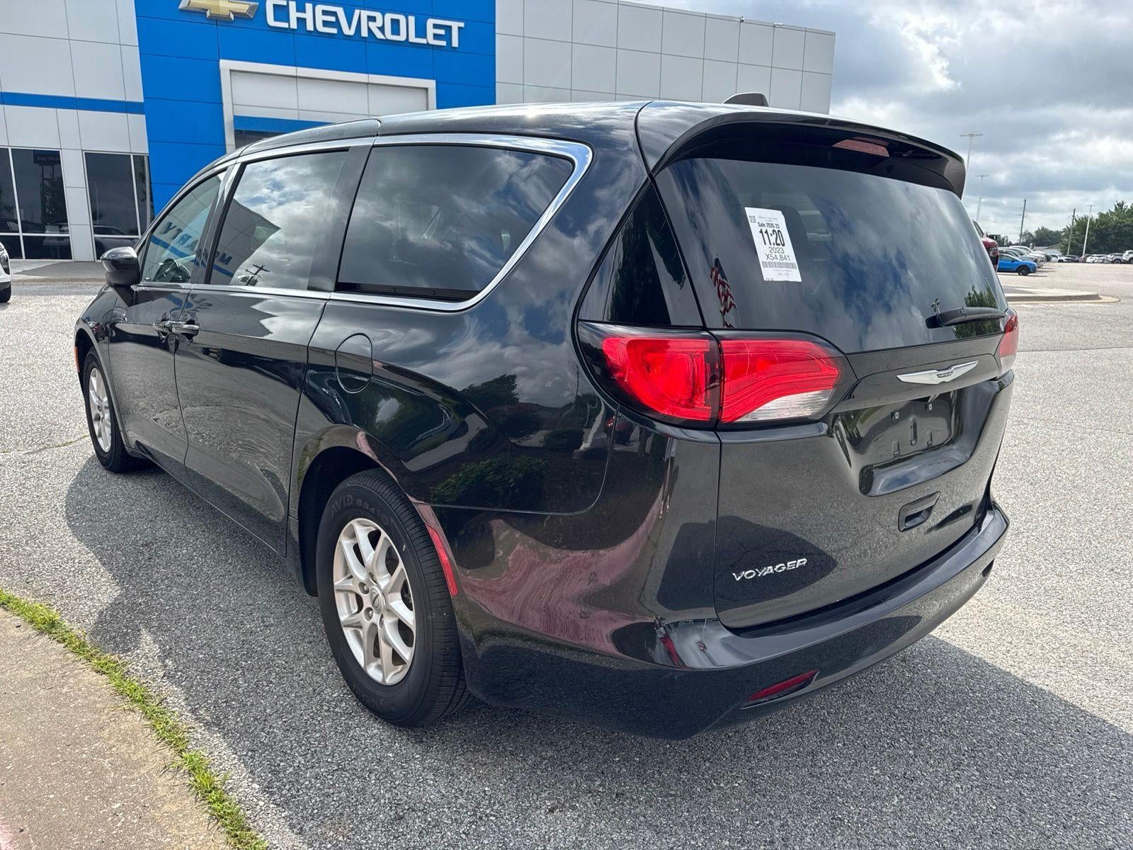 2023 Chrysler Voyager LX