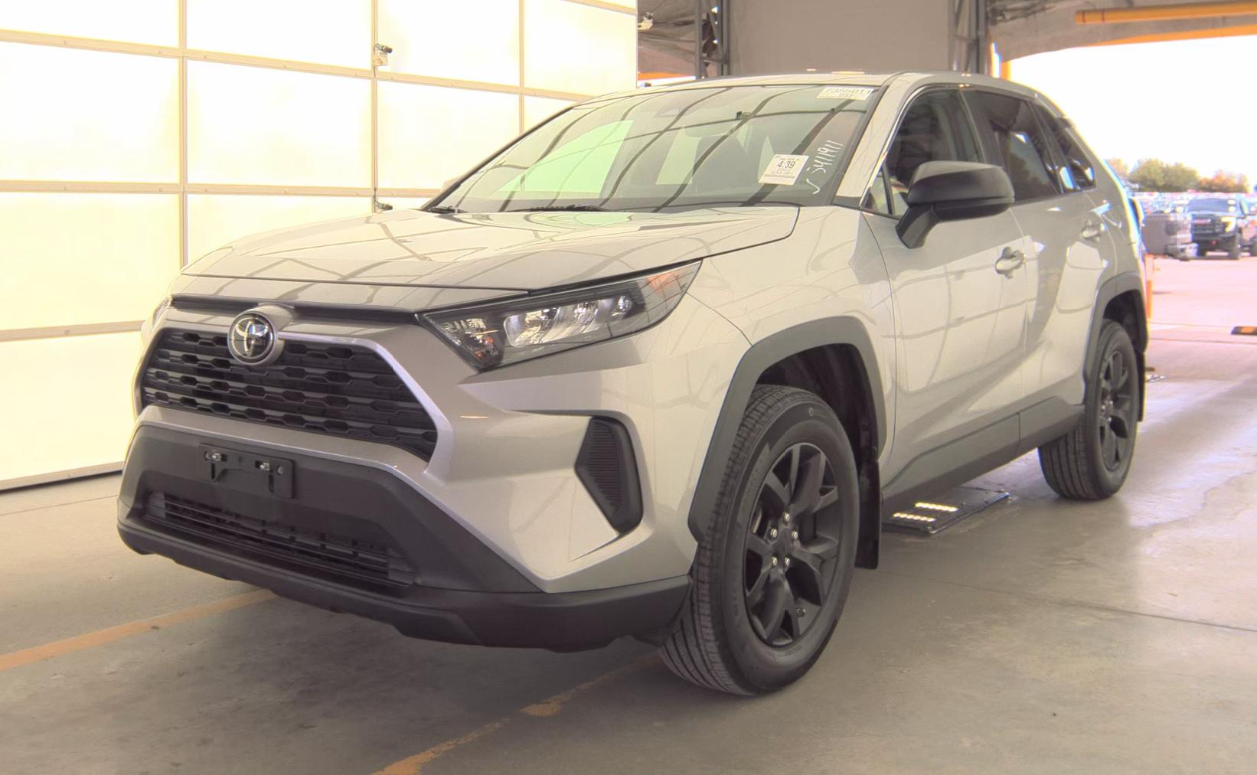 2022 Toyota RAV4 LE