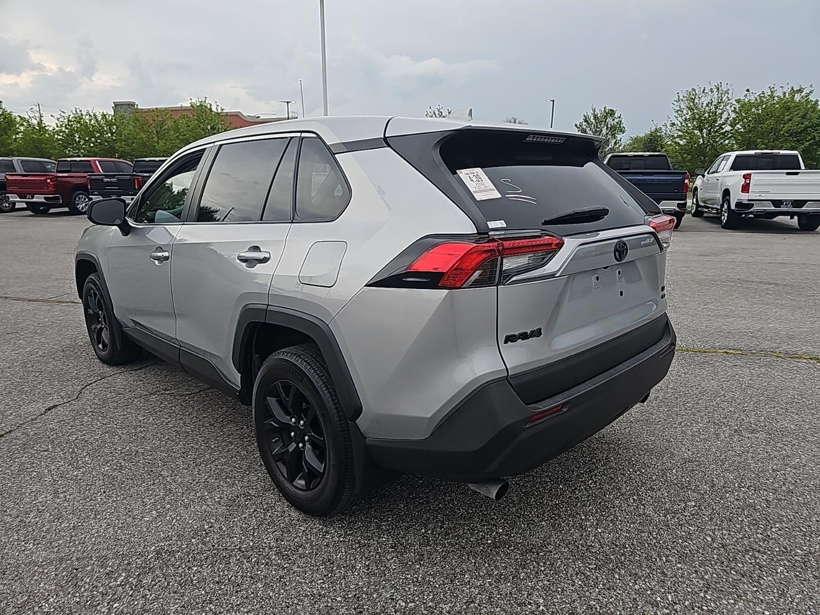 2022 Toyota RAV4 LE