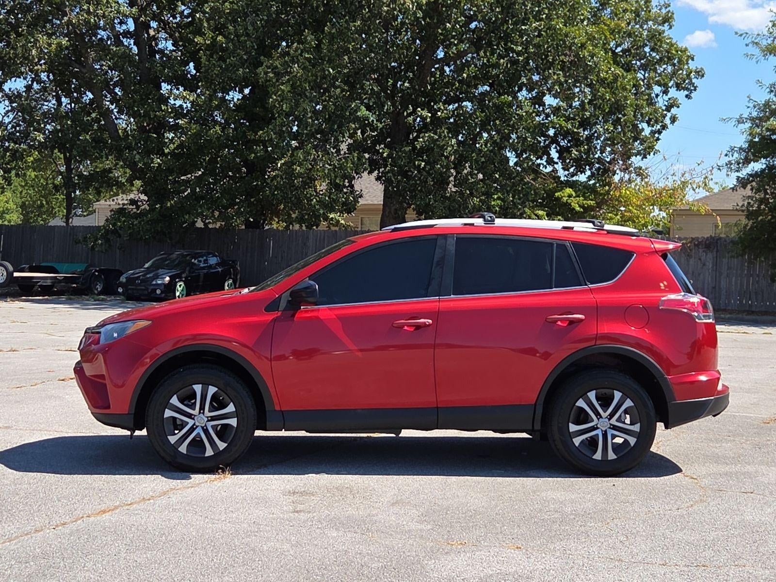 2016 Toyota RAV4 LE