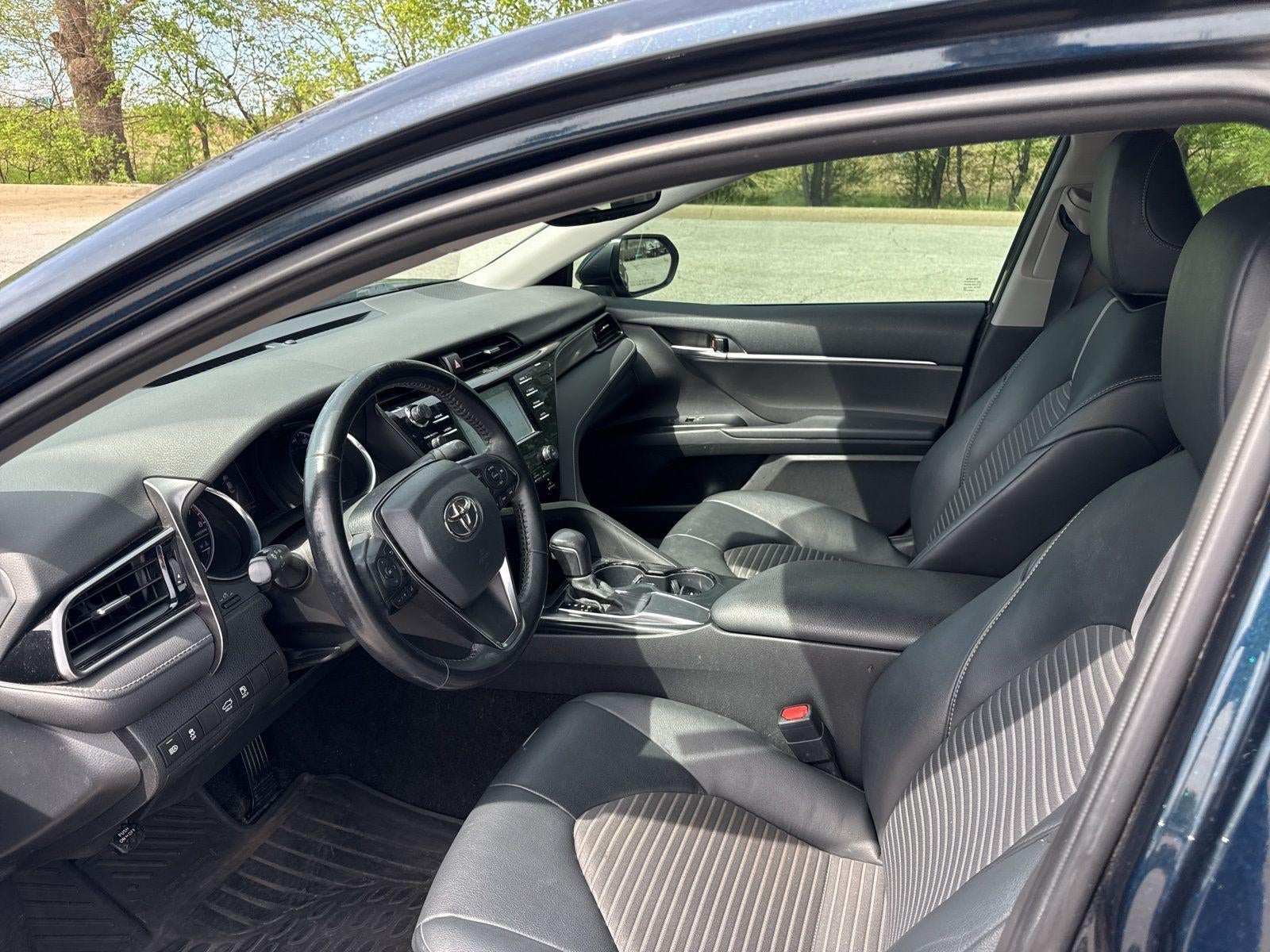 2020 Toyota Camry SE