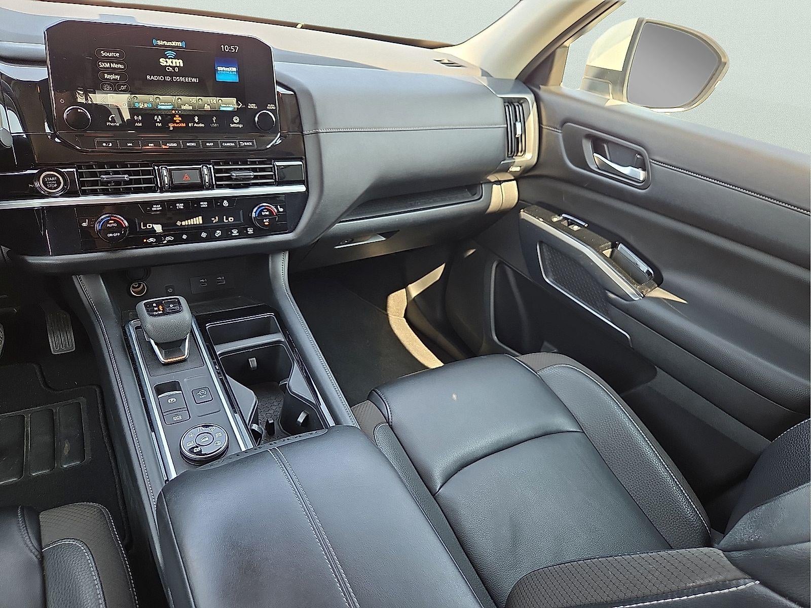 2024 Nissan Pathfinder SL 4WD