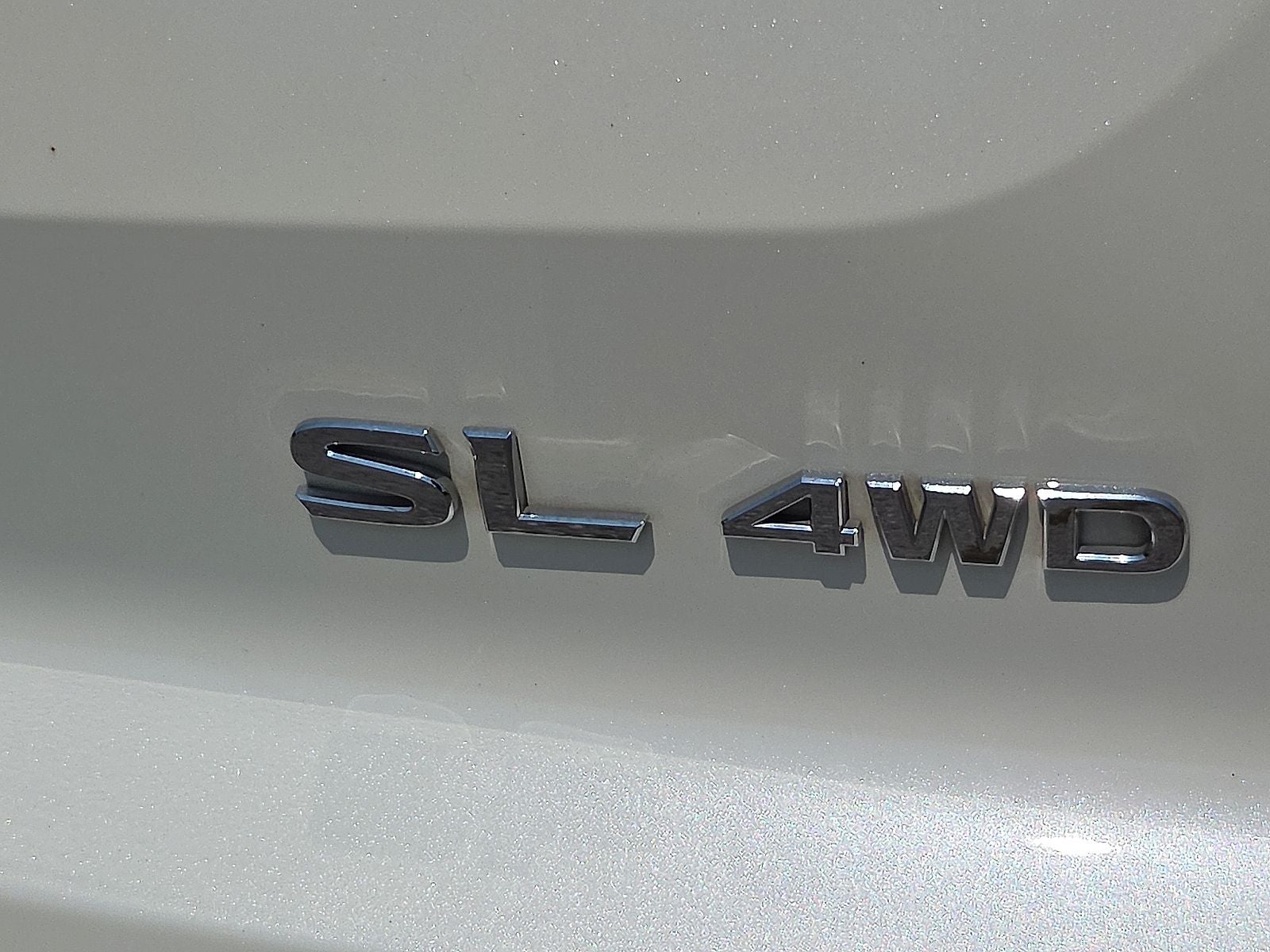 2024 Nissan Pathfinder SL 4WD