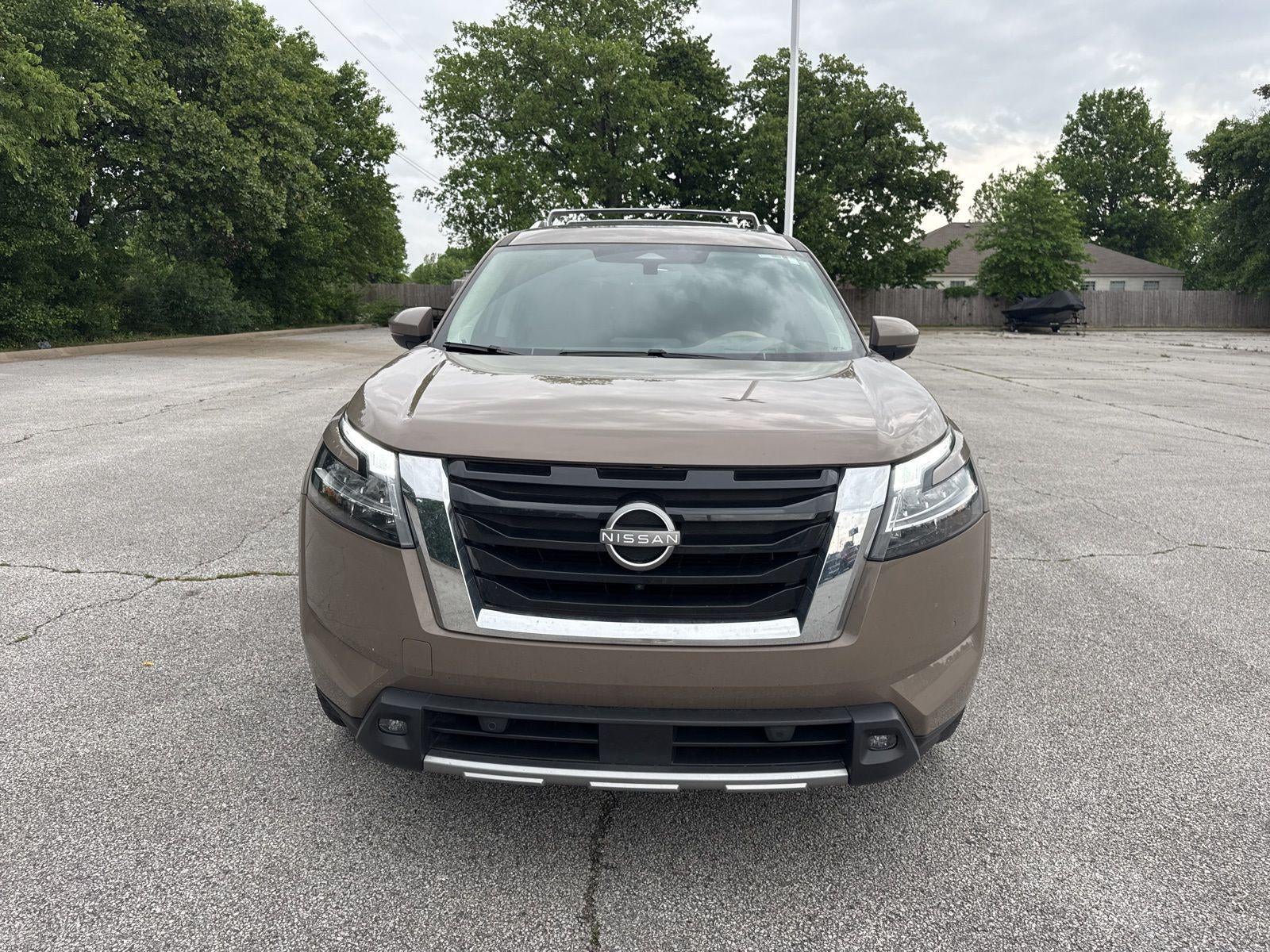 2024 Nissan Pathfinder Platinum FWD