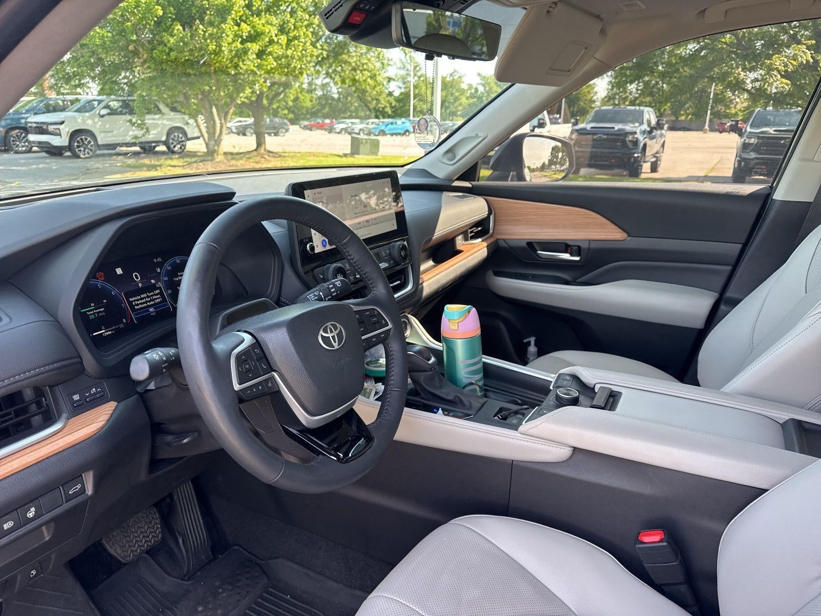 2025 Toyota Grand Highlander Platinum