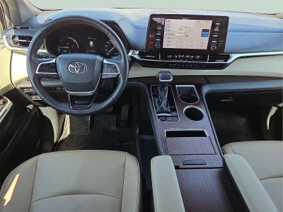 2021 Toyota Sienna XLE