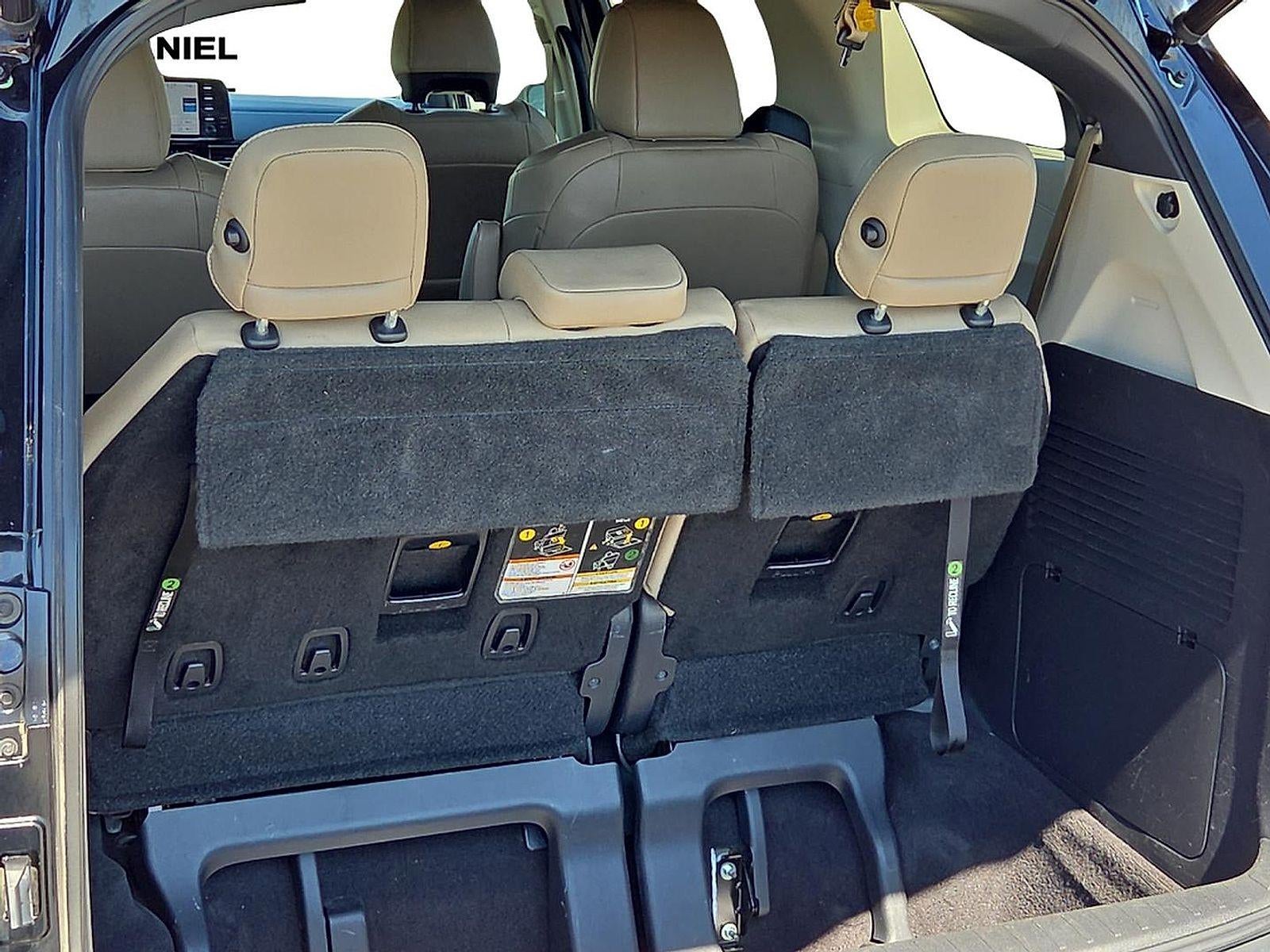 2021 Toyota Sienna XLE