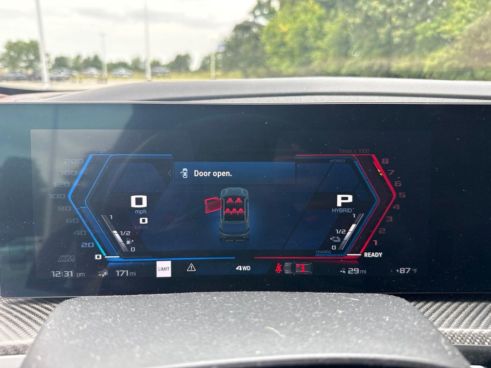 2023 BMW XM Base