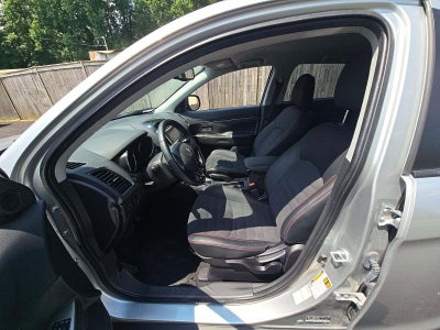 2025 Mitsubishi Outlander Sport S