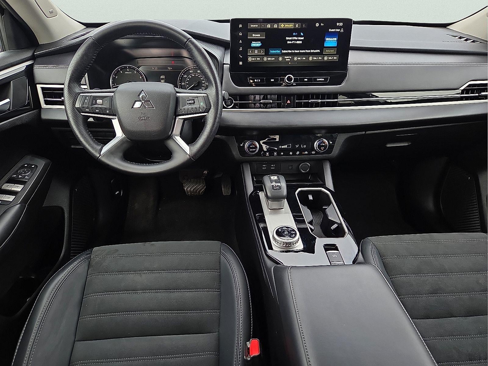2025 Mitsubishi Outlander SE