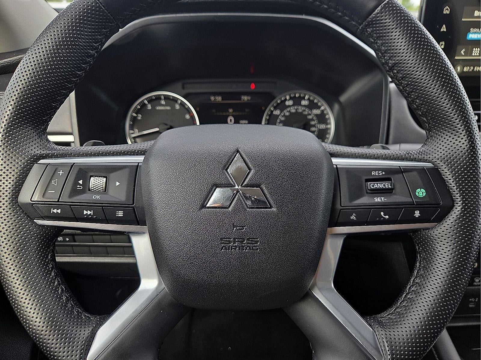 2025 Mitsubishi Outlander SE