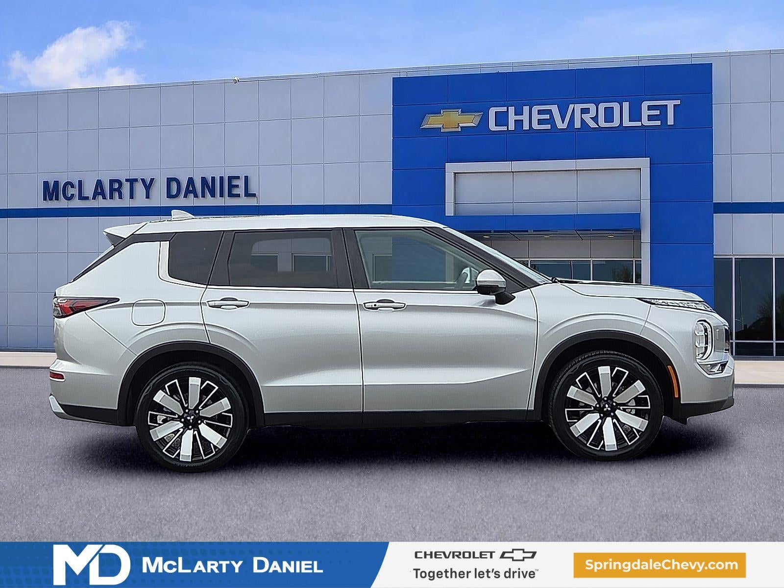 2025 Mitsubishi Outlander SE