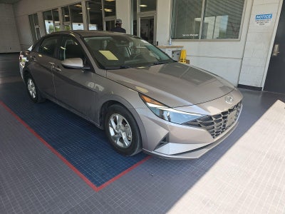 2023 Hyundai Elantra SE