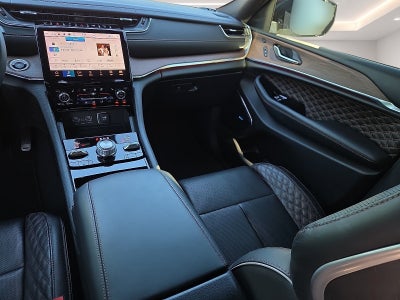 2023 Jeep Grand Cherokee Summit