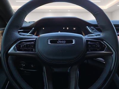 2023 Jeep Grand Cherokee Summit