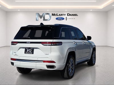 2023 Jeep Grand Cherokee Summit