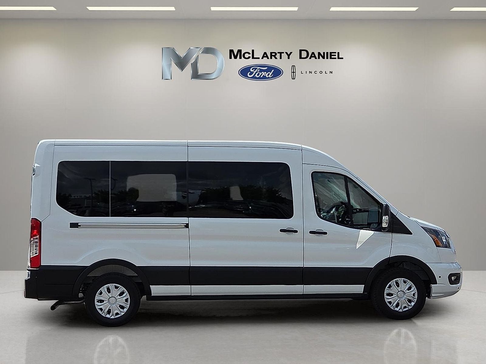 2025 Ford Transit-350 XLT