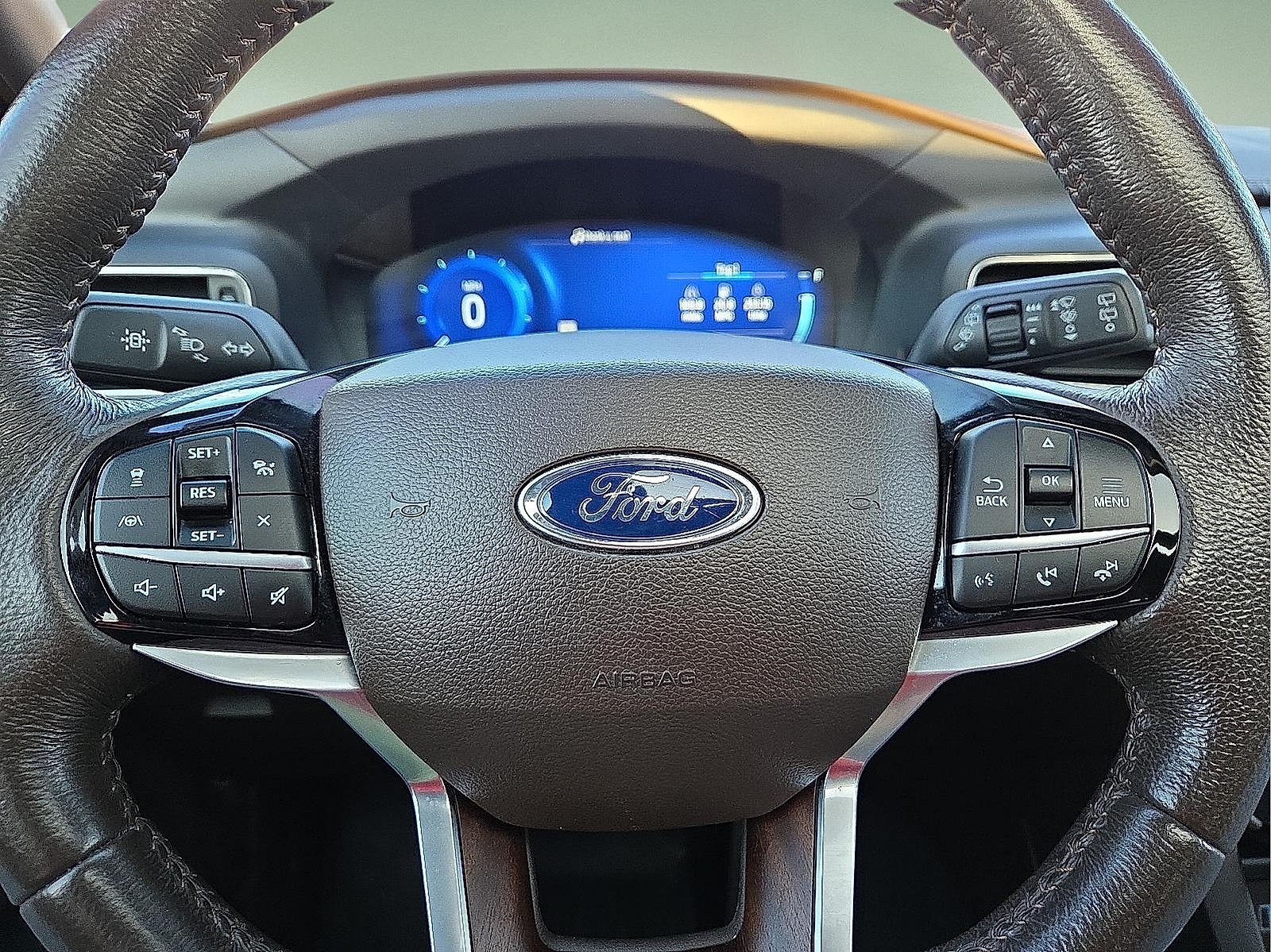 2022 Ford Explorer King Ranch