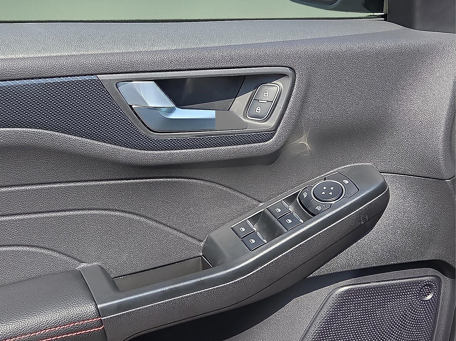 2025 Ford Escape Hybrid ST-Line