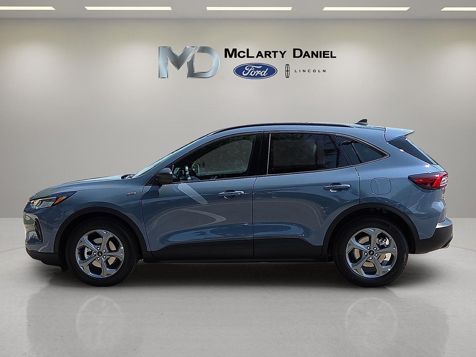 2025 Ford Escape Hybrid ST-Line