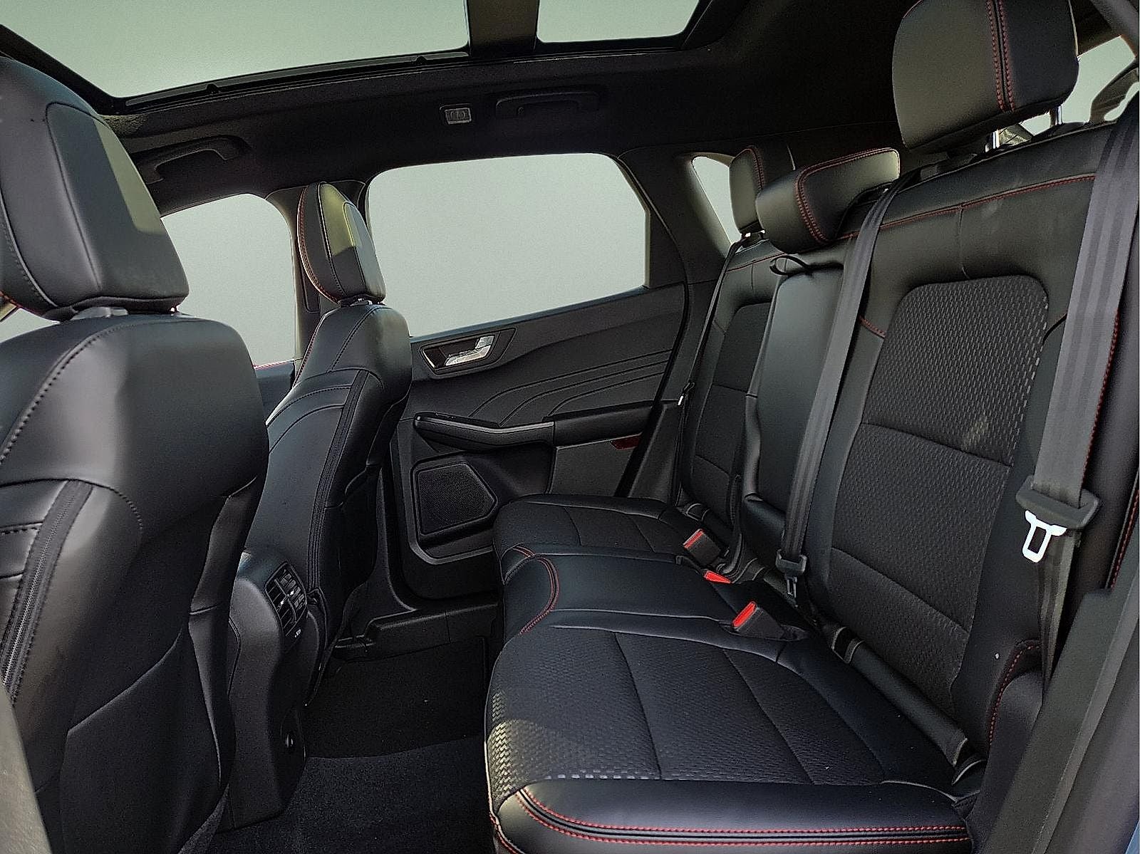 2026 Ford Escape Hybrid ST-Line Select