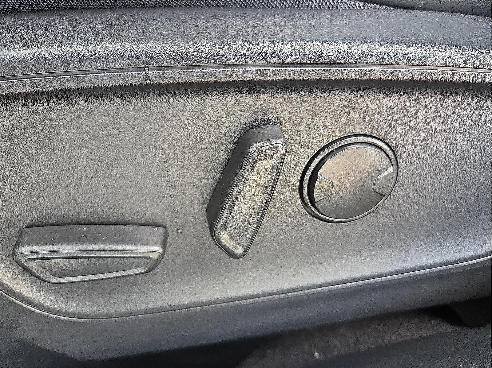 2026 Ford Escape Hybrid ST-Line Select