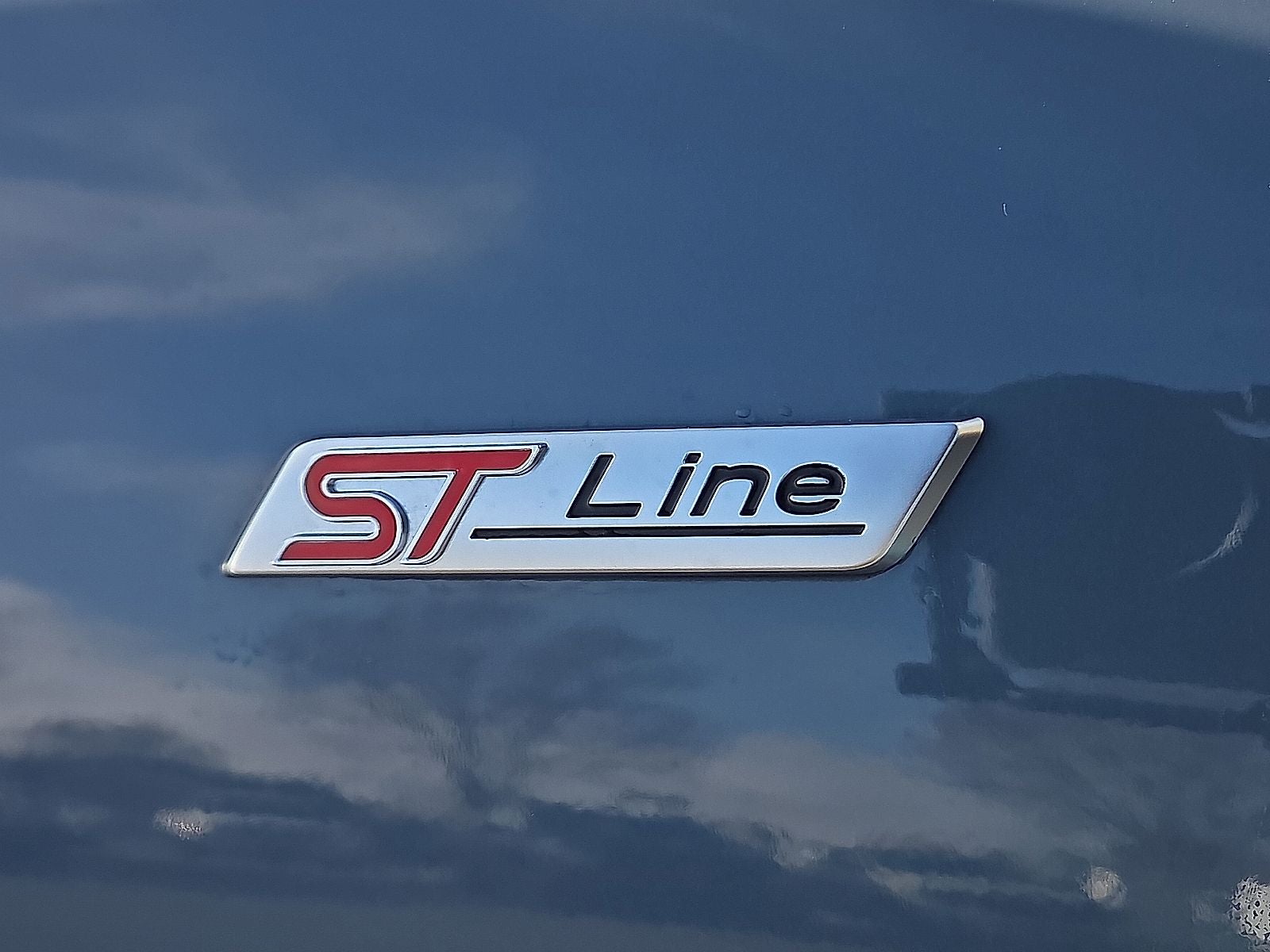 2026 Ford Escape Hybrid ST-Line Select