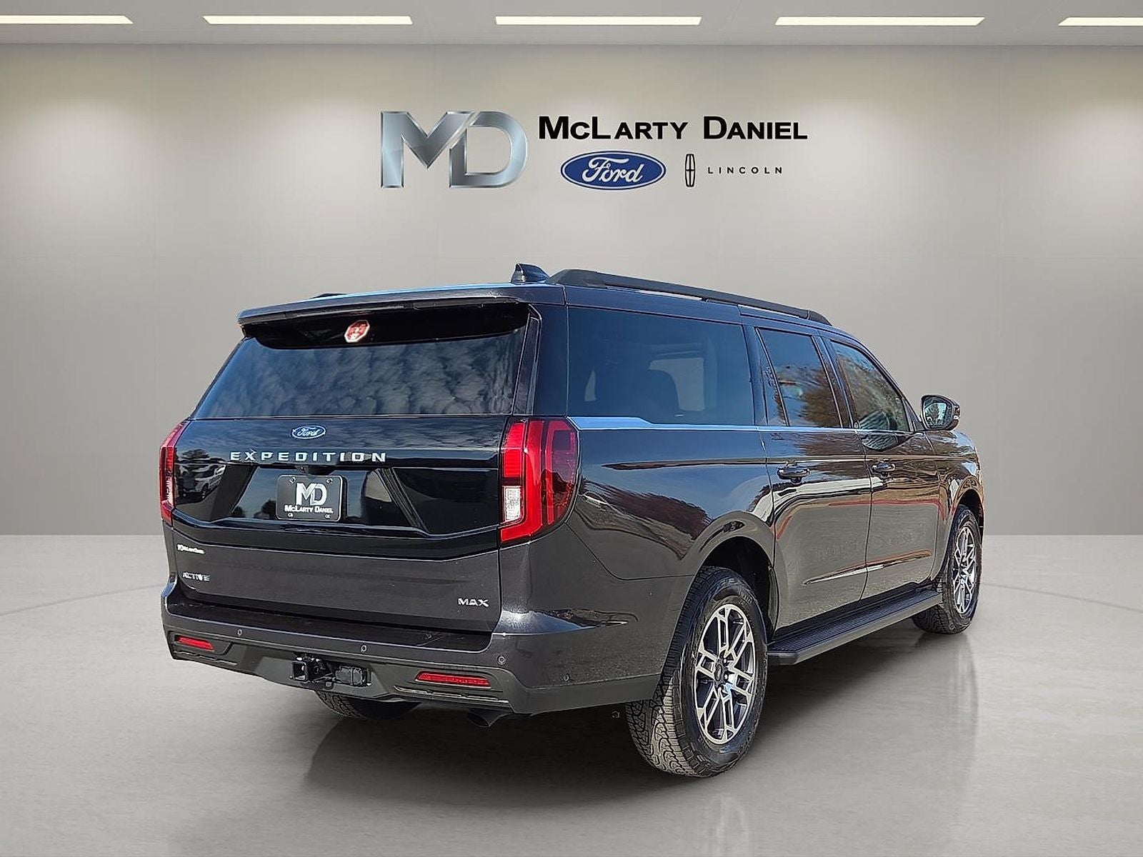 2025 Ford Expedition Max Active
