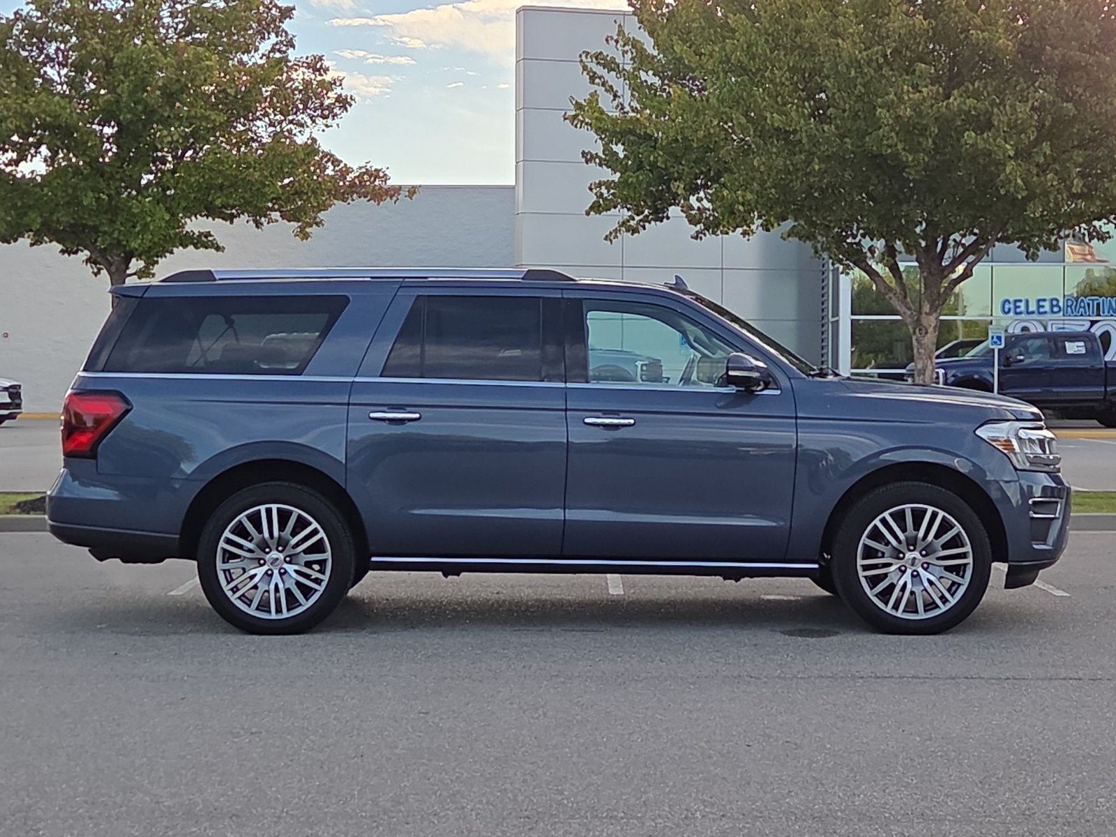 2022 Ford Expedition Max Limited