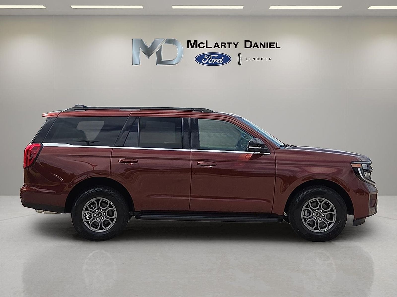 2027 Ford Expedition Active