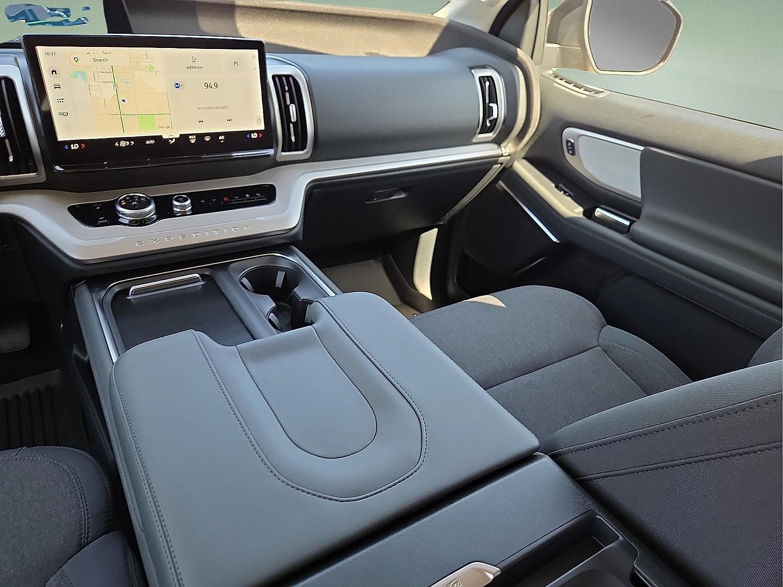 2027 Ford Expedition Active