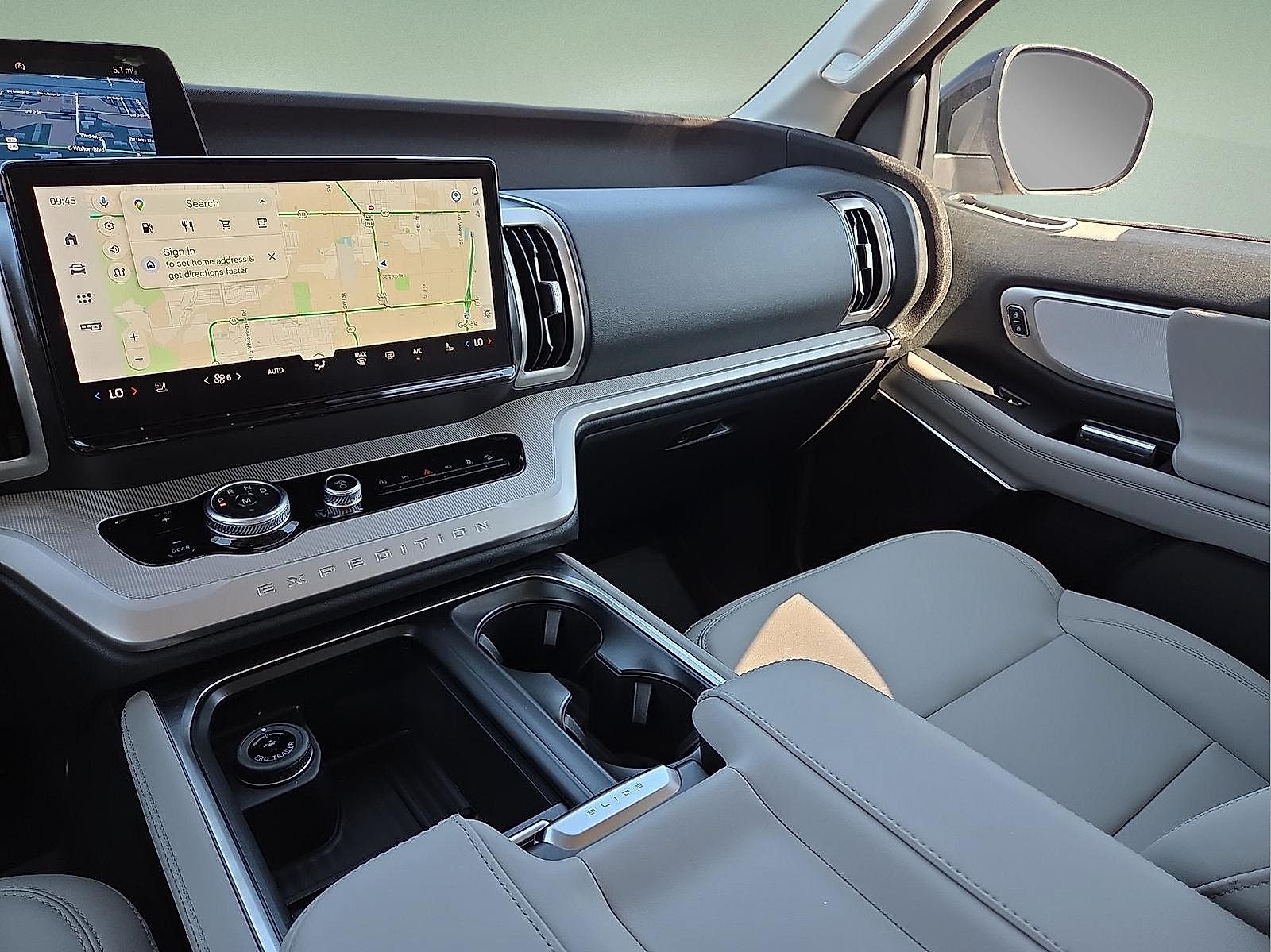 2027 Ford Expedition Active