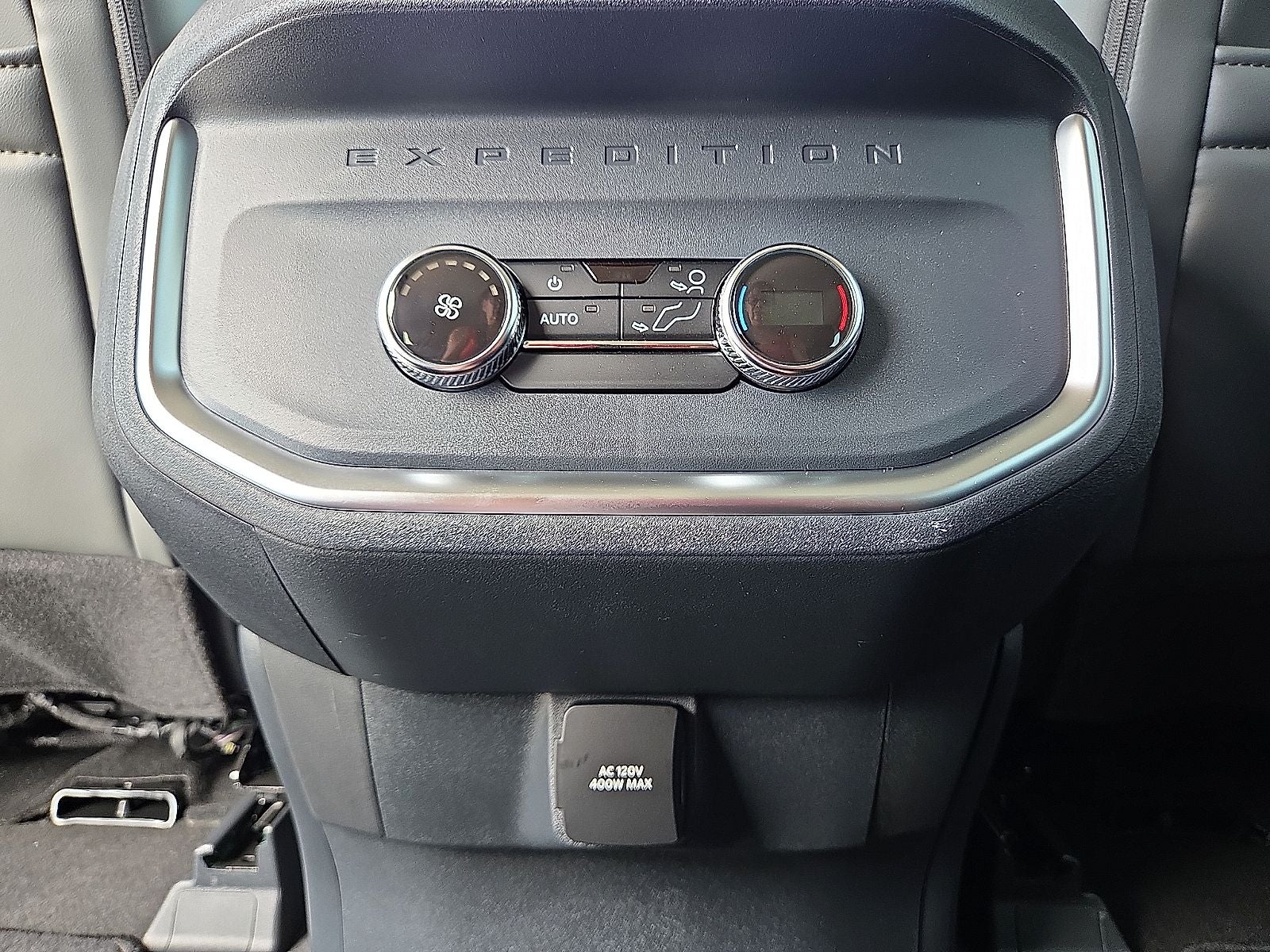 2027 Ford Expedition Active