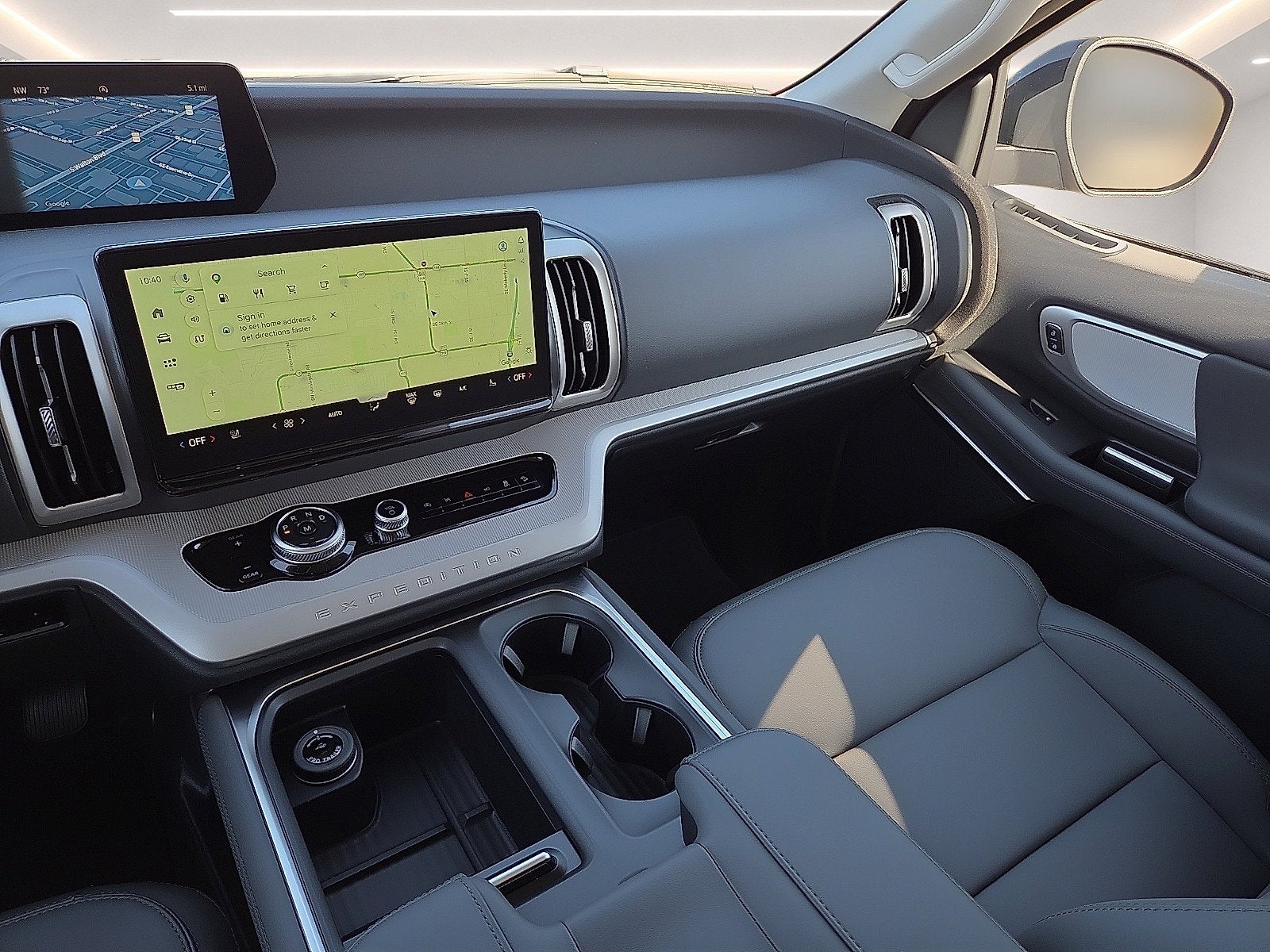 2027 Ford Expedition Active