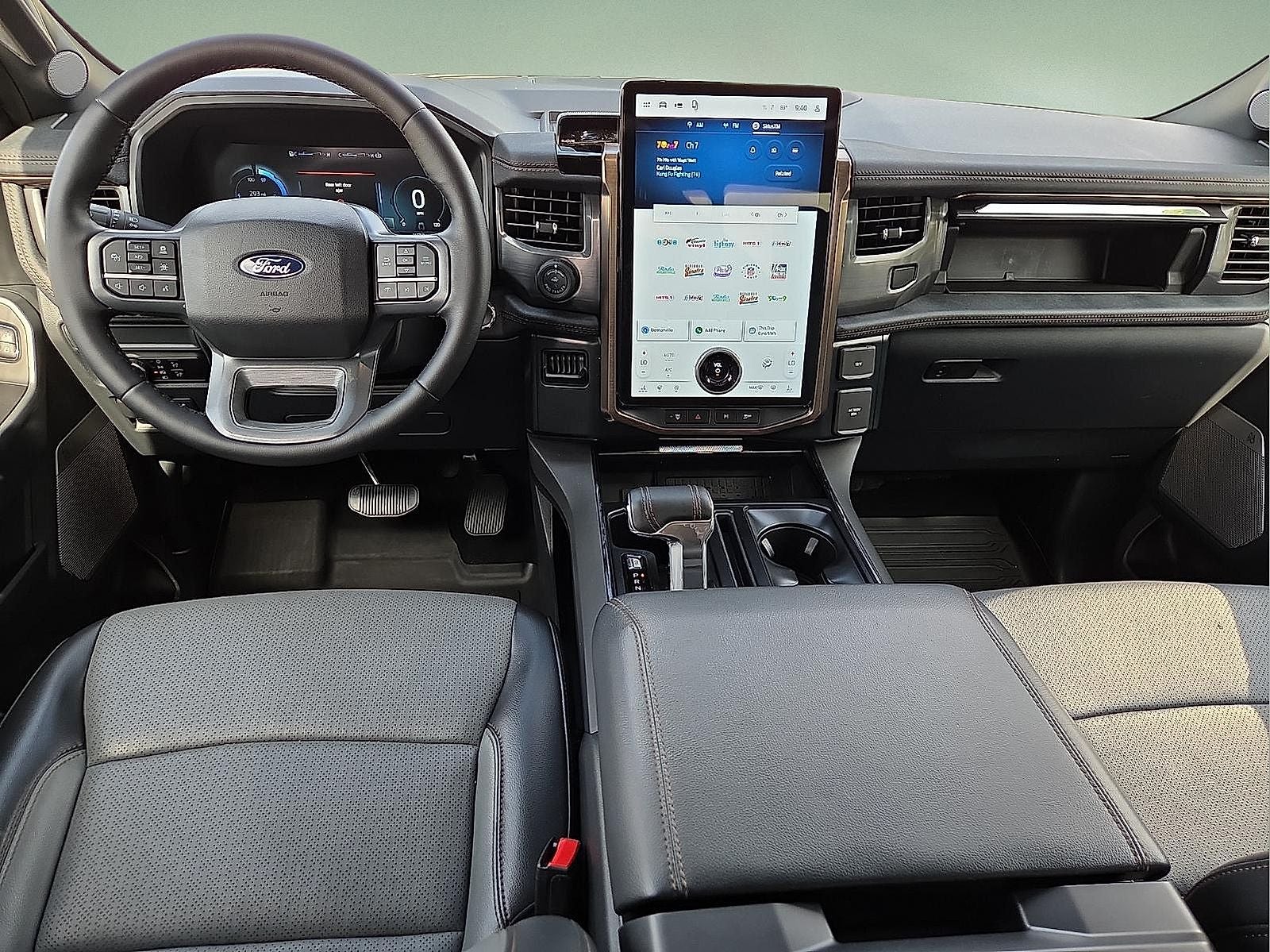 2025 Ford F-150 Lightning Lariat