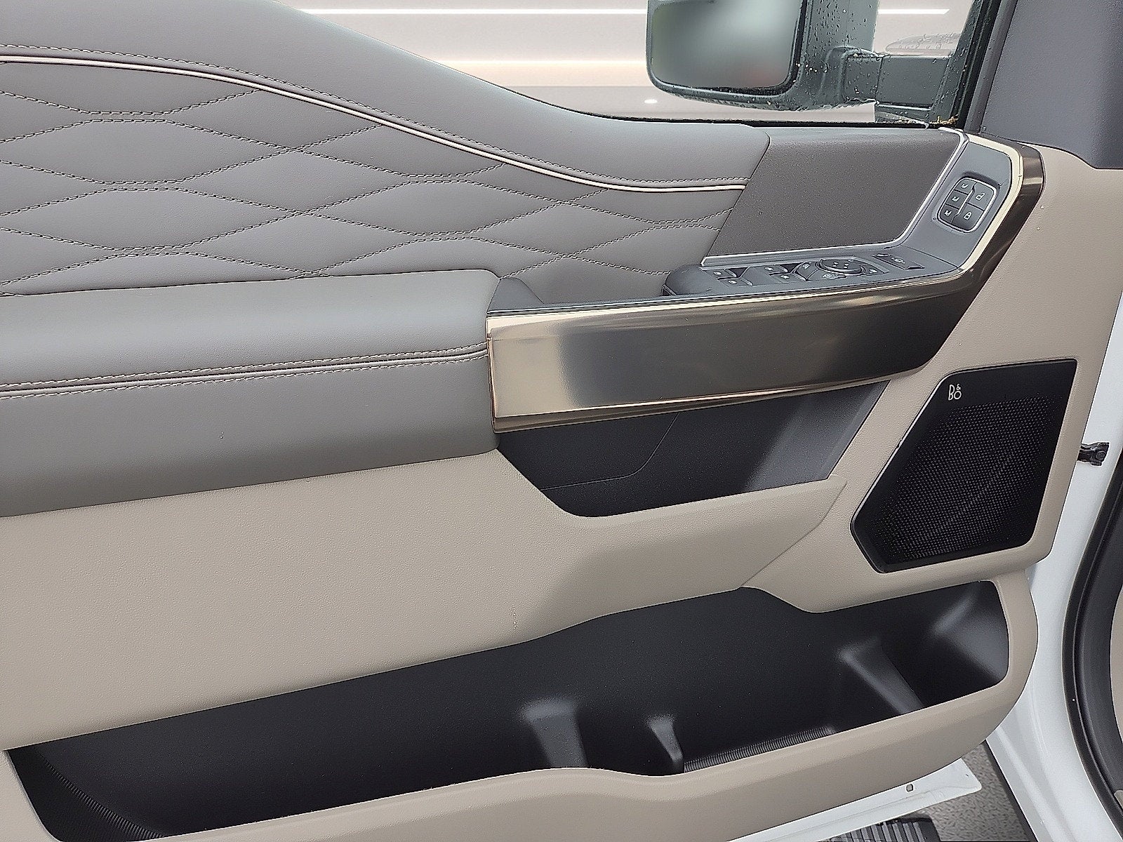 2027 Ford F-250SD Platinum