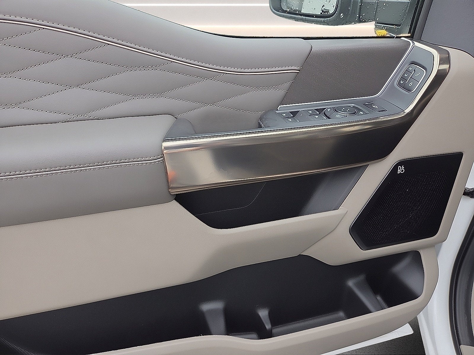 2027 Ford F-250SD Platinum