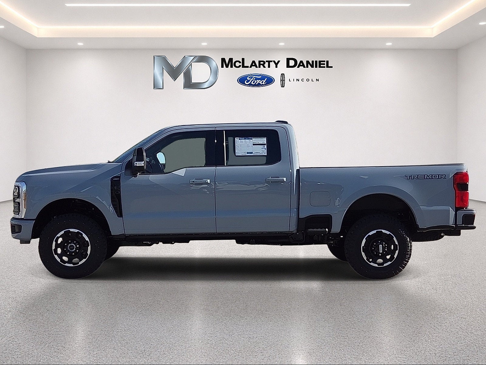 2027 Ford F-250SD Lariat