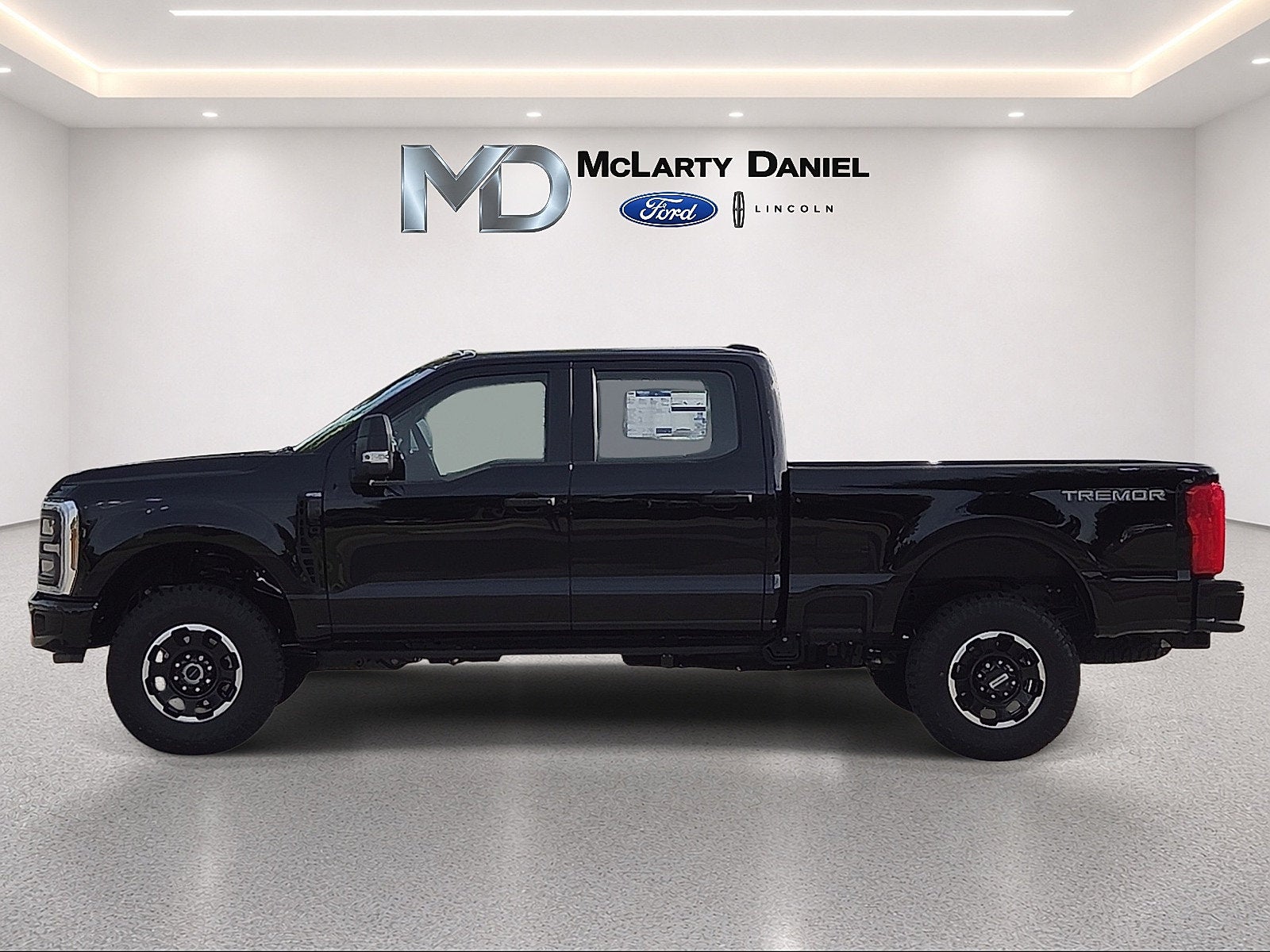 2027 Ford F-250SD XL