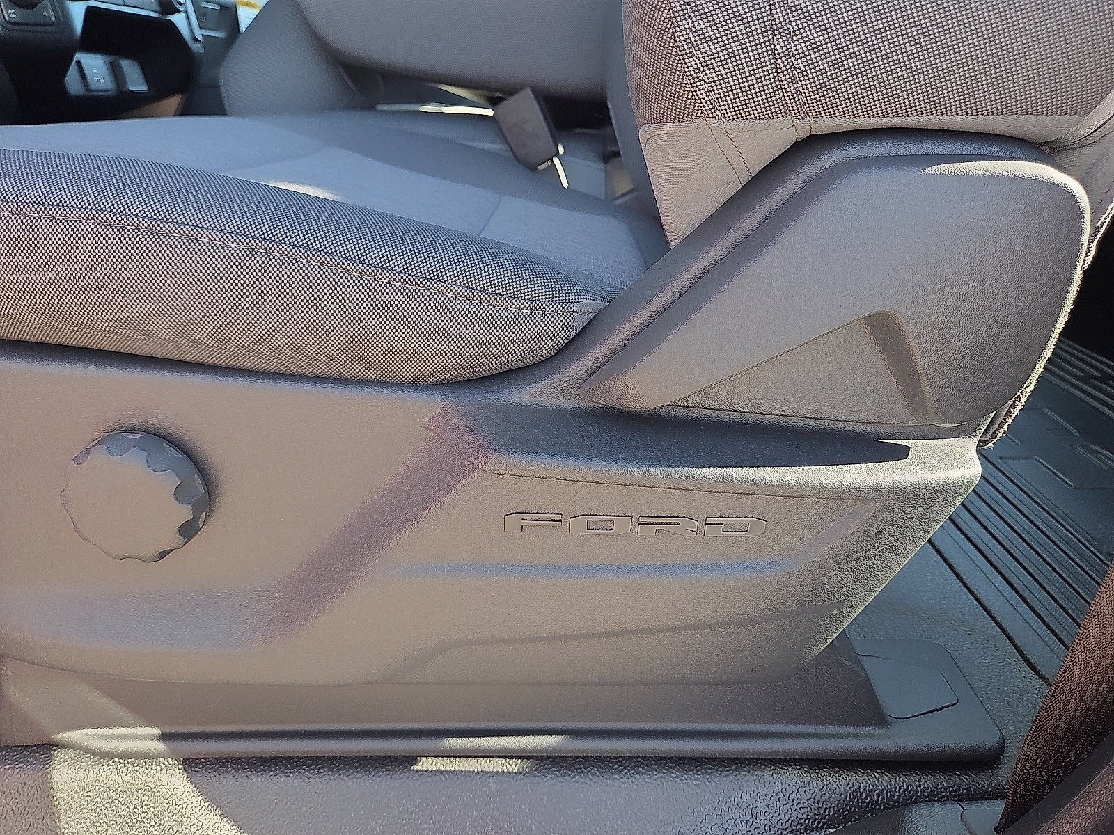 2027 Ford F-250SD XL