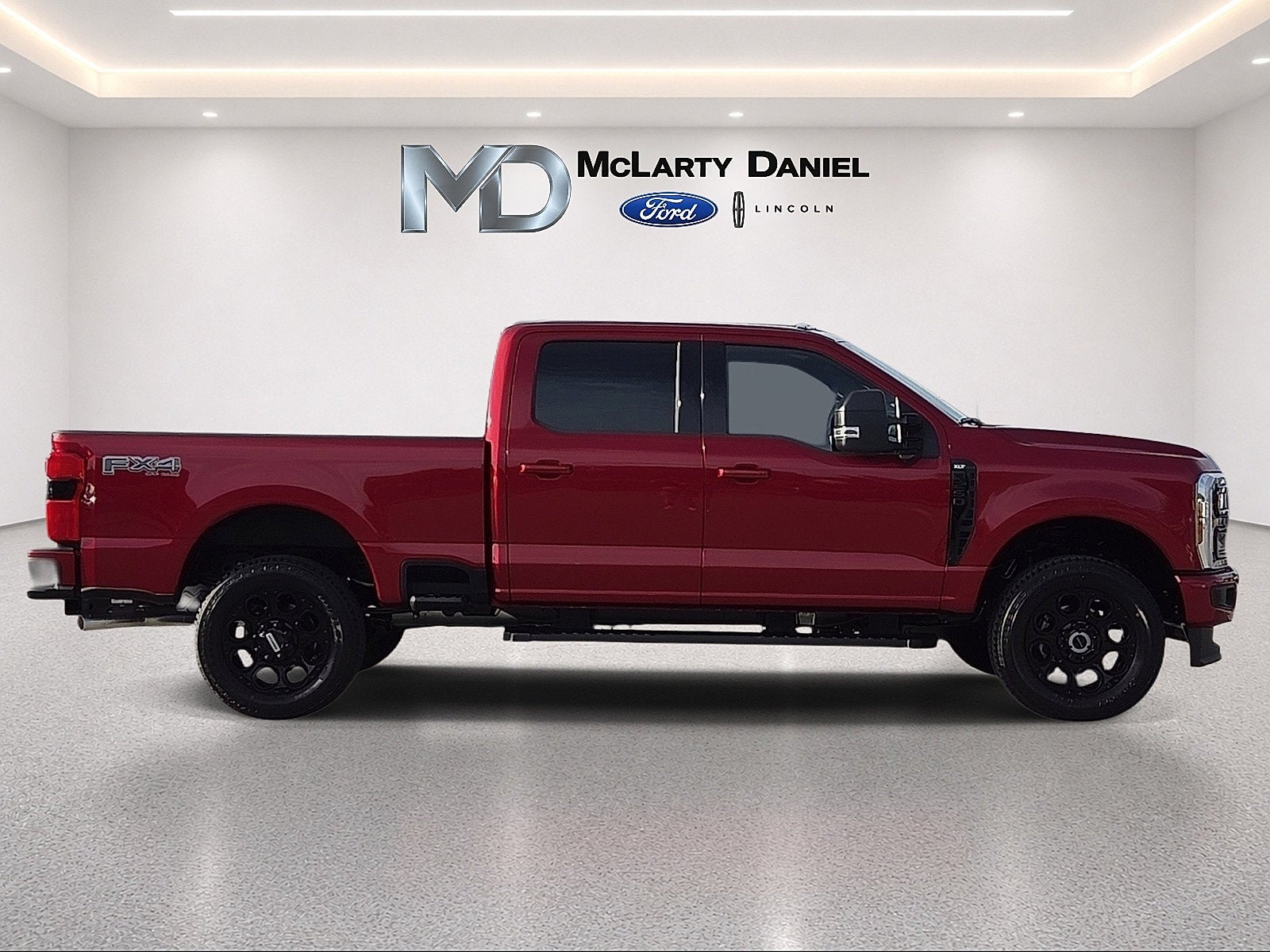 2027 Ford F-250SD XLT