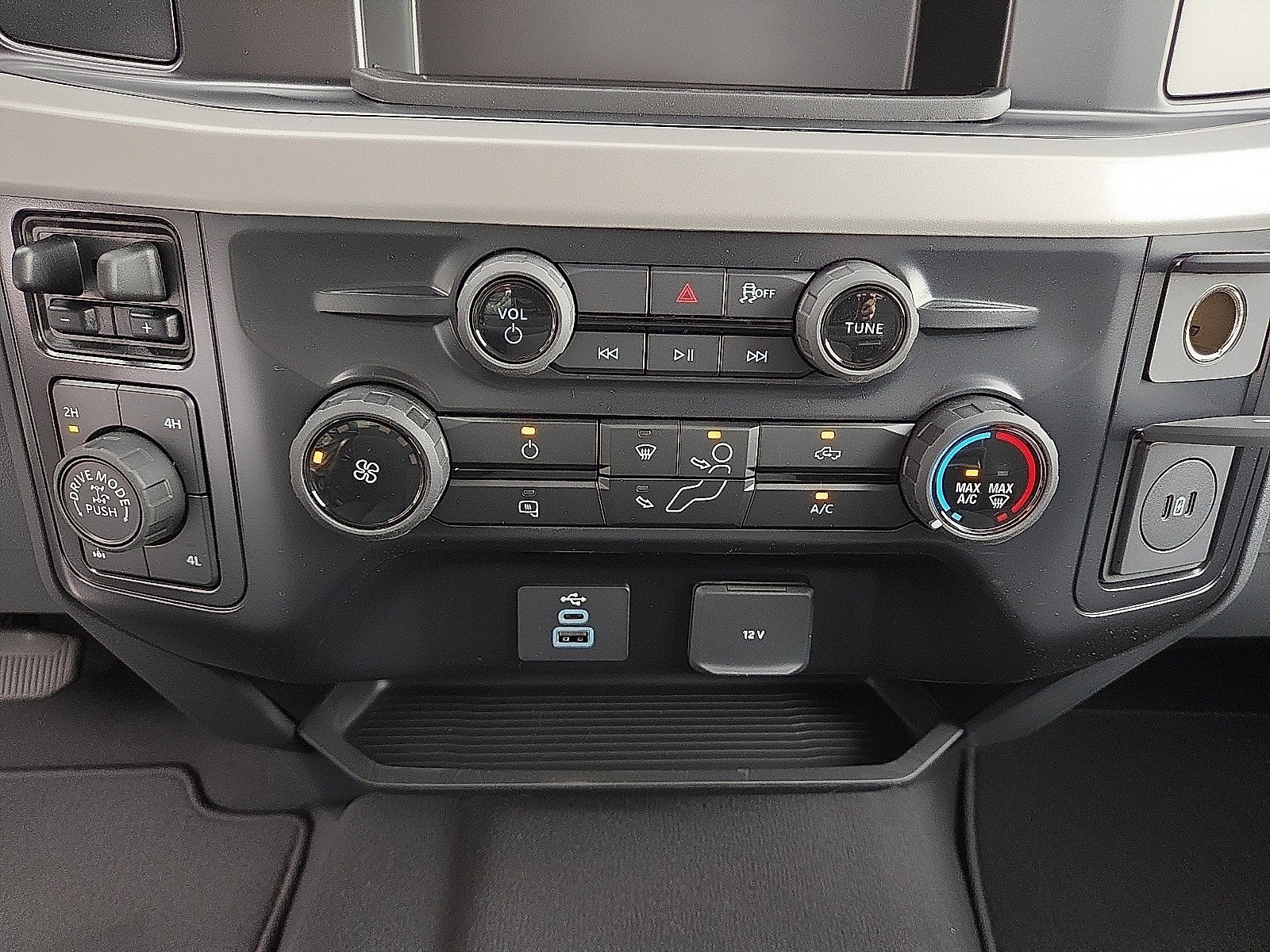 2027 Ford F-250SD XL