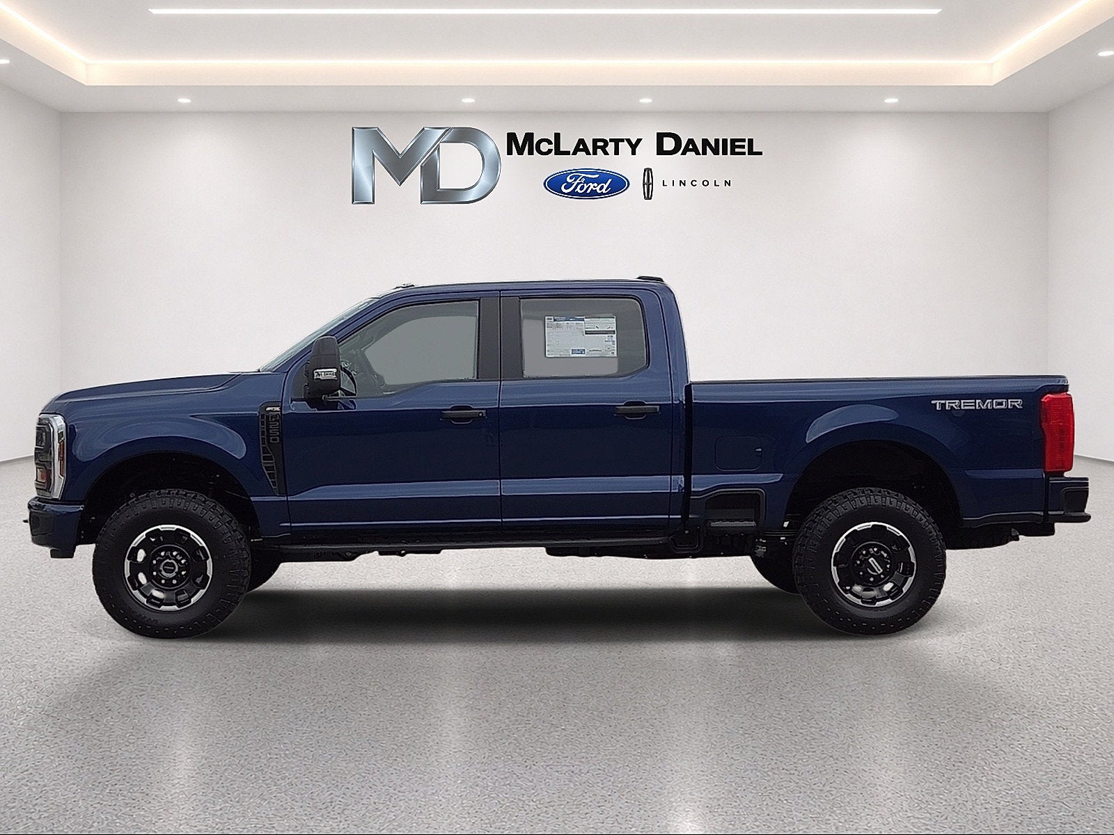 2027 Ford F-250SD XL