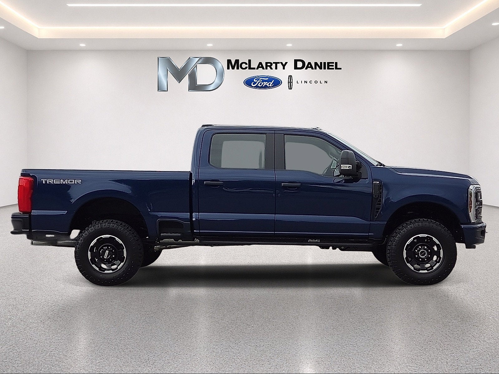 2027 Ford F-250SD XL