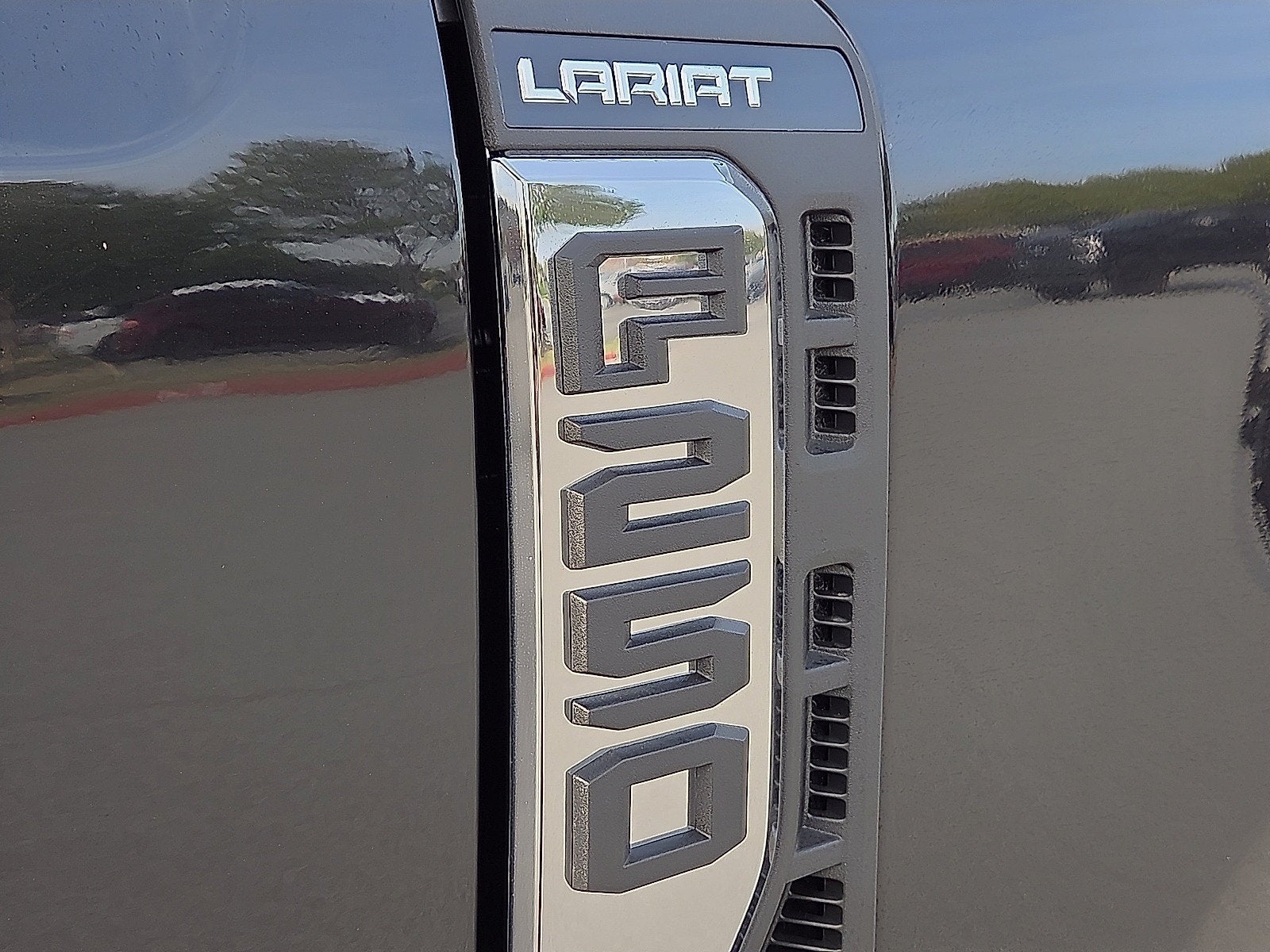 2027 Ford F-250SD Lariat