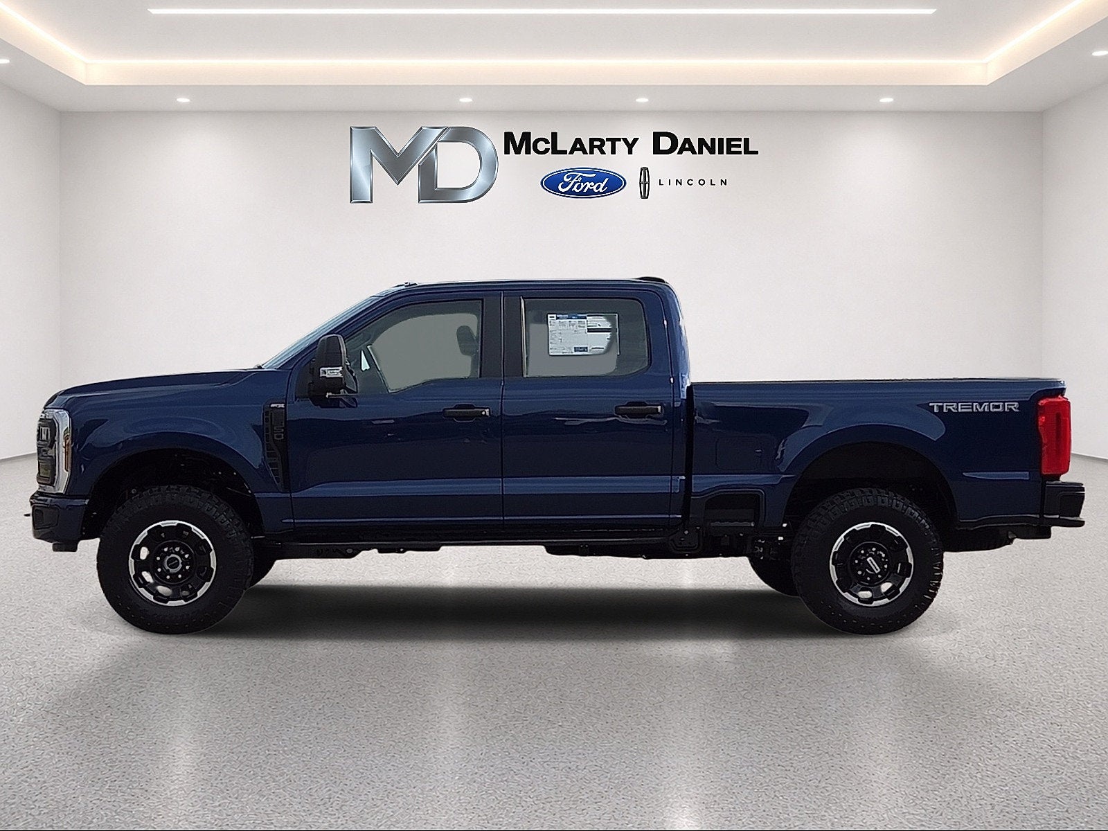 2027 Ford F-250SD XL