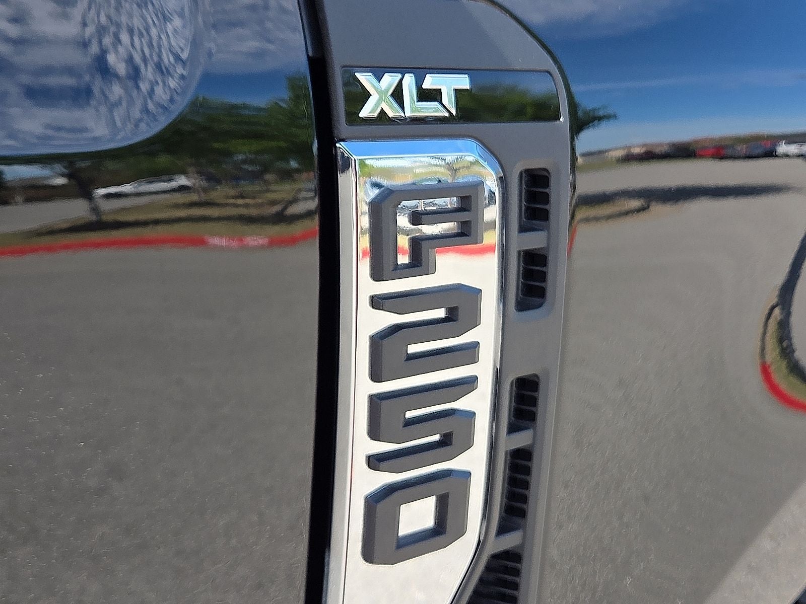 2026 Ford F-250SD XLT