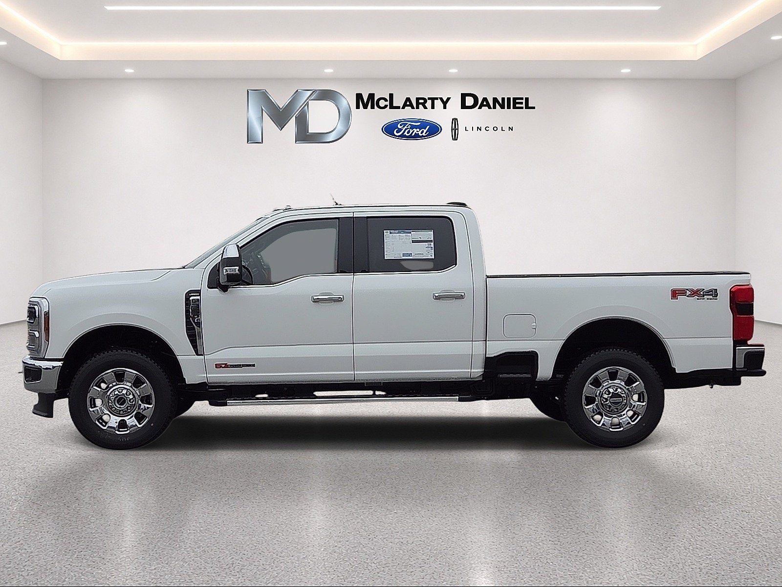 2027 Ford F-350SD Lariat