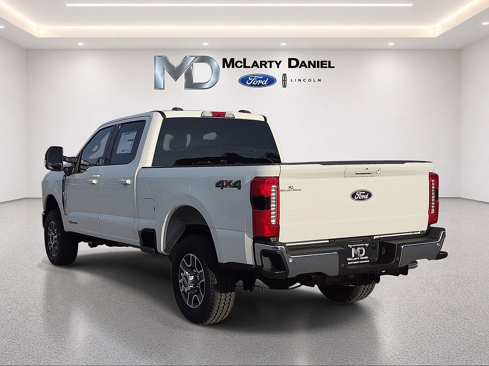 2027 Ford F-350SD Lariat