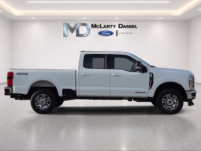 2027 Ford F-350SD Lariat